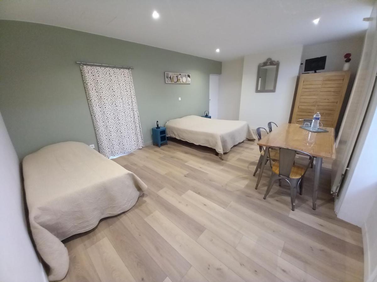 Ardres La Cense Hebron B&B 외부 사진