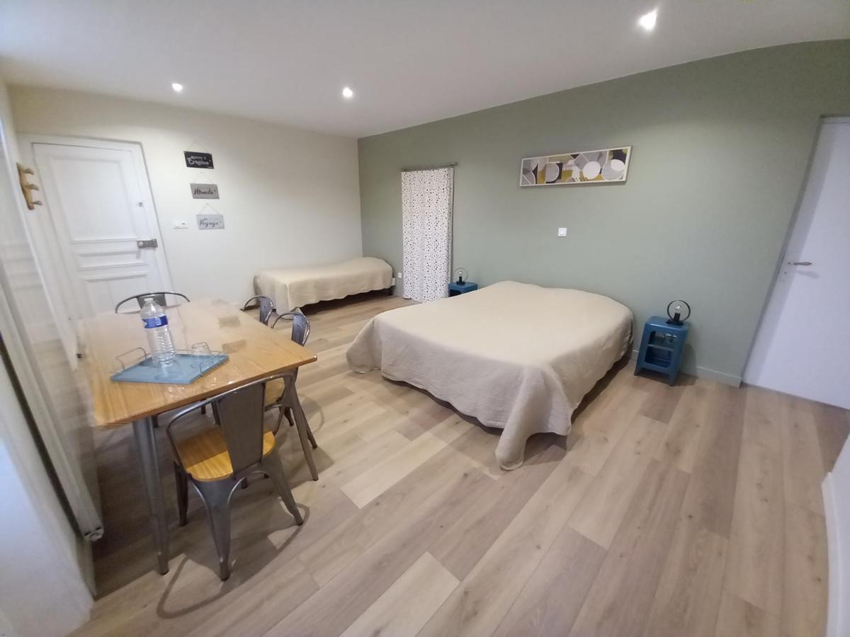 Ardres La Cense Hebron B&B 외부 사진