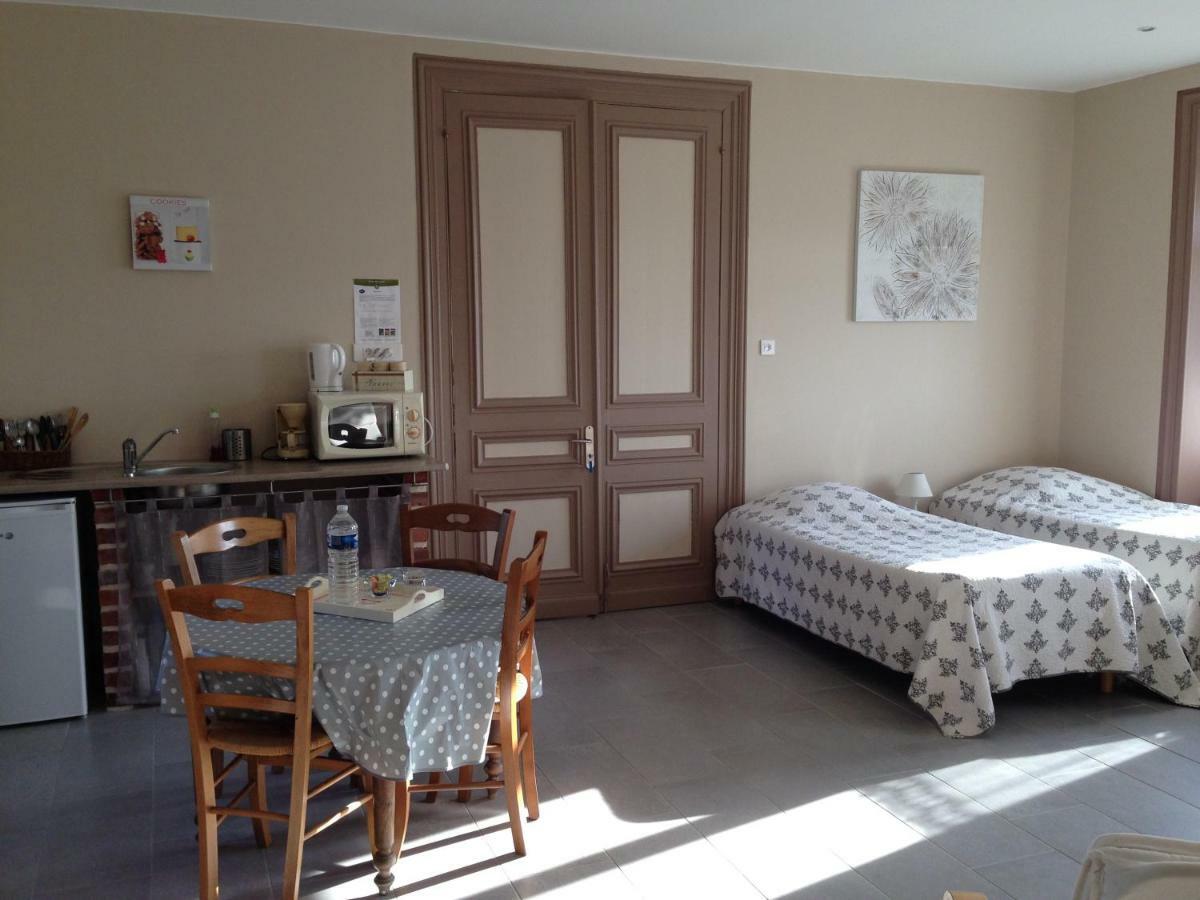 Ardres La Cense Hebron B&B 외부 사진